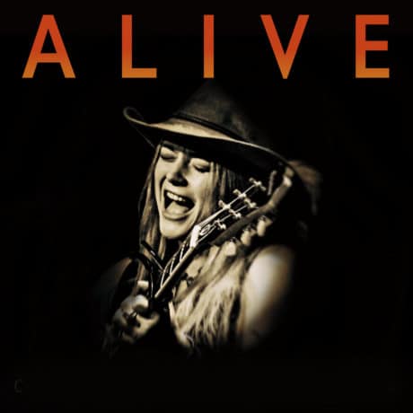 Crystal Bowersox, Alive (album cover)
